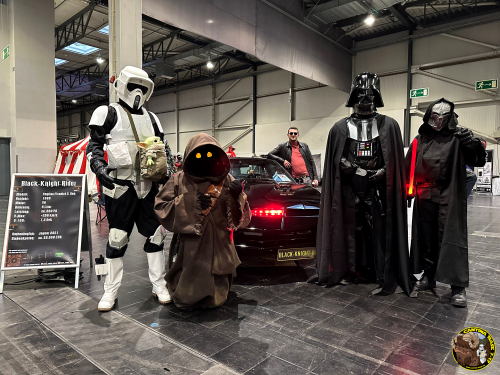 Der Darth Vader hier ist mein Kostüm, getragen von einem Freund auf der Comic Con ;-)
